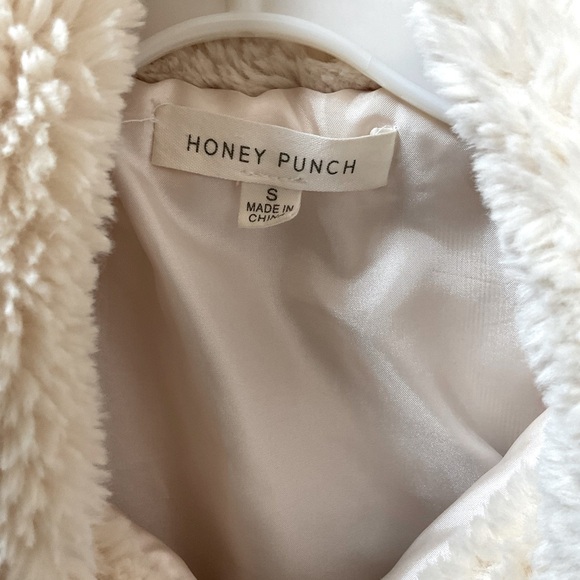 Honey Punch Faux Fur Waist Jacket - Picture 2 of 5